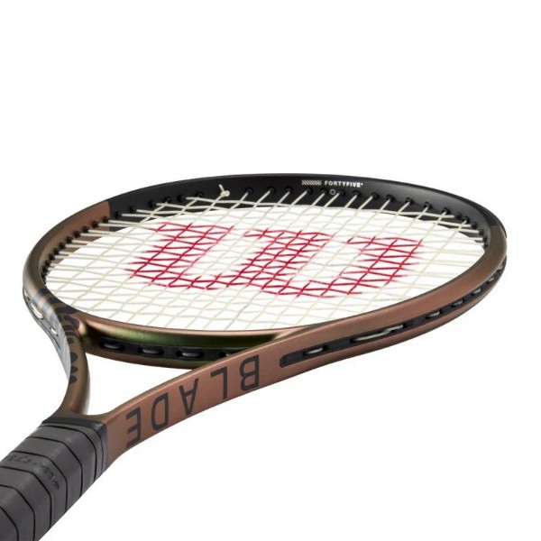 Wilson Blade 98 V8 16x19 Tennis Rackets kopen bij All in Tennis